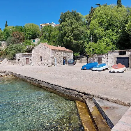 Daire Helles Nur 150 Meter Zum Mit Dachterrasse, Meerblick, Grill Crikvenica