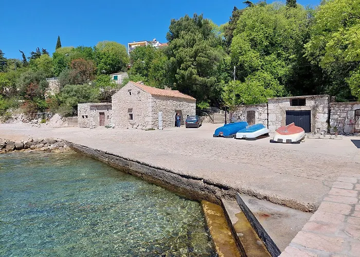 Apartman Helles Nur 150 Meter Zum Mit Dachterrasse, Meerblick, Grill Crikvenica