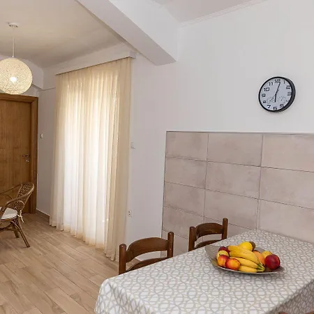 Helles Nur 150 Meter Zum Mit Dachterrasse, Meerblick, Grill